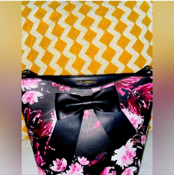 NWOT Karl Lagerfeld Crossbody - Picture 4 of 5